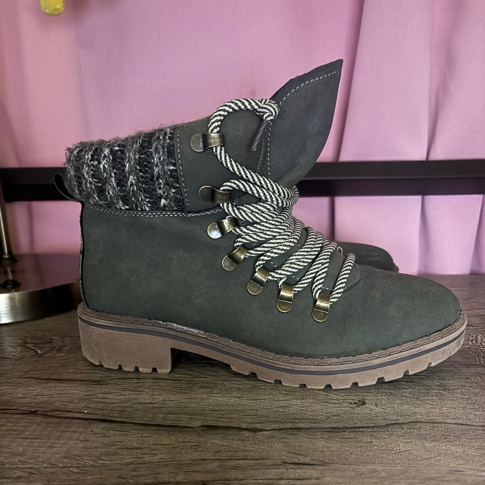 DEXLITE Knit Top Hiking Boots Women Size 7